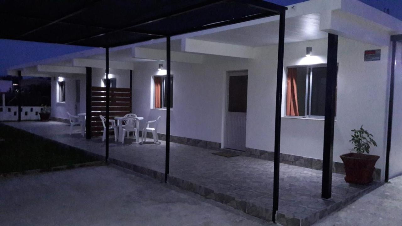 Apartamento Familiar Marta コロニア・デル・サクラメント エクステリア 写真